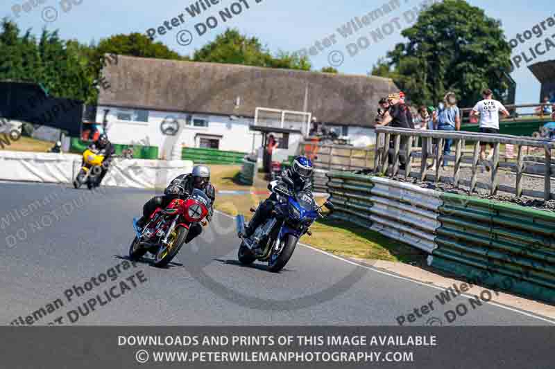 Vintage motorcycle club;eventdigitalimages;mallory park;mallory park trackday photographs;no limits trackdays;peter wileman photography;trackday digital images;trackday photos;vmcc festival 1000 bikes photographs